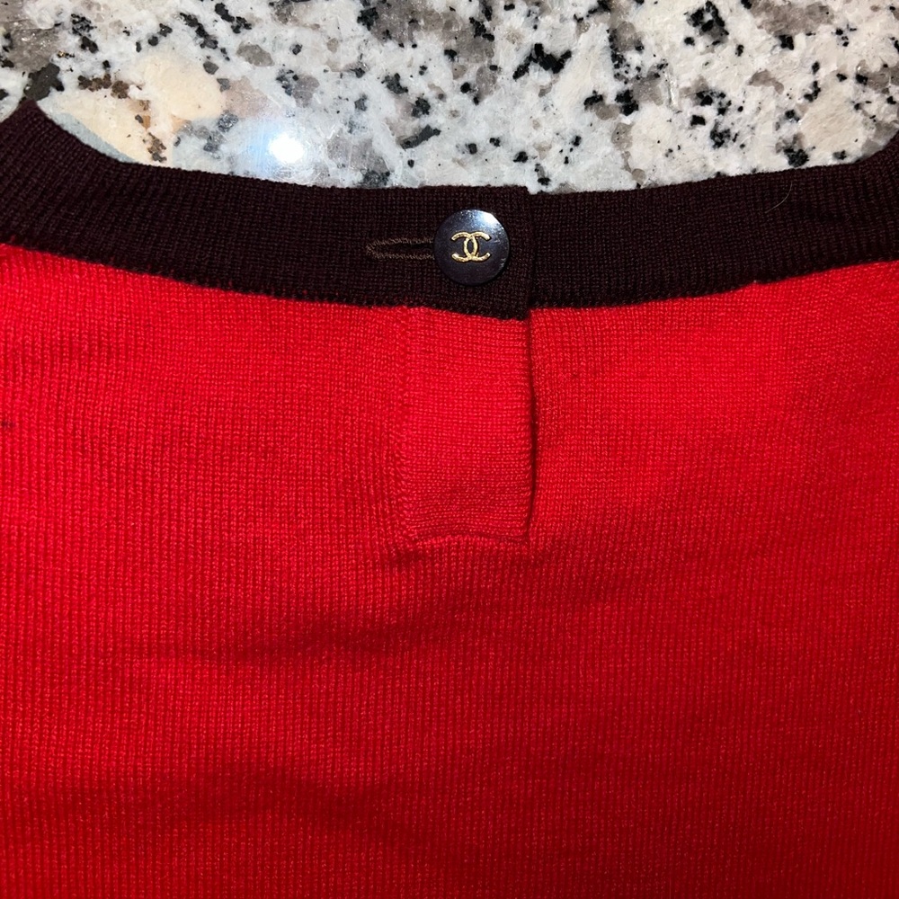 Chanel Vintage Spring 1995 Cashmere Red Crew Wool Sweater Top Shirt - Picture 9 of 12